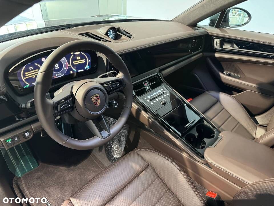 Porsche Panamera - 17