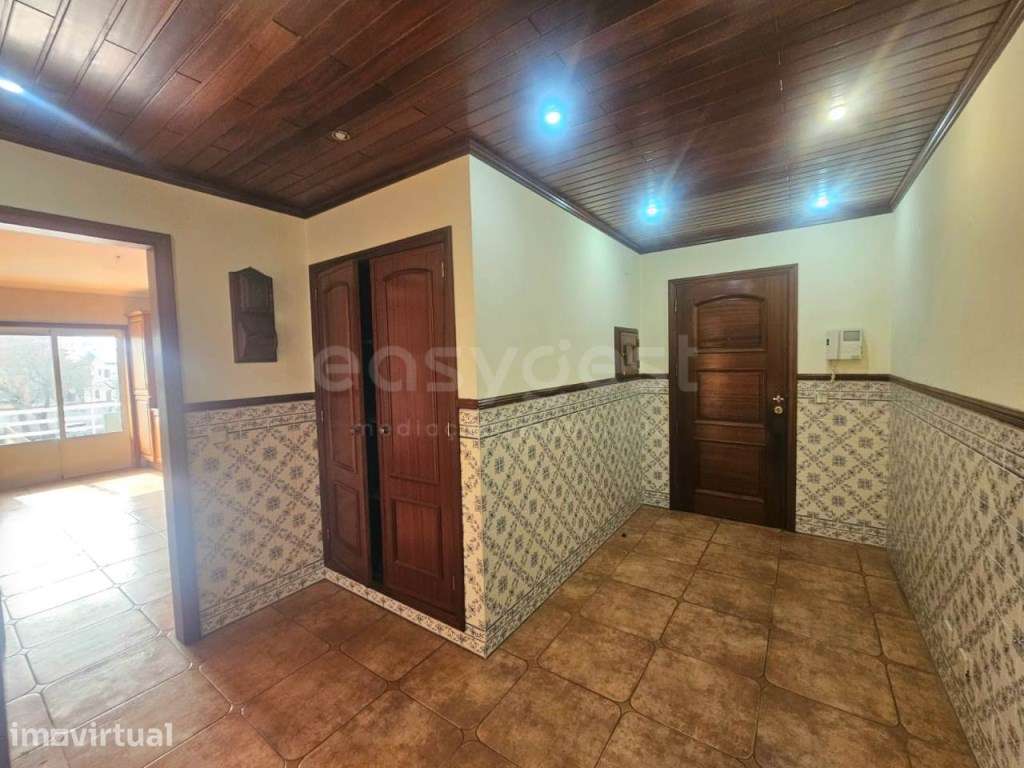 Apartamento T3 Central em Ílhavo com Garagem e Estacionamento Priva... - Grande imagem: 2/21