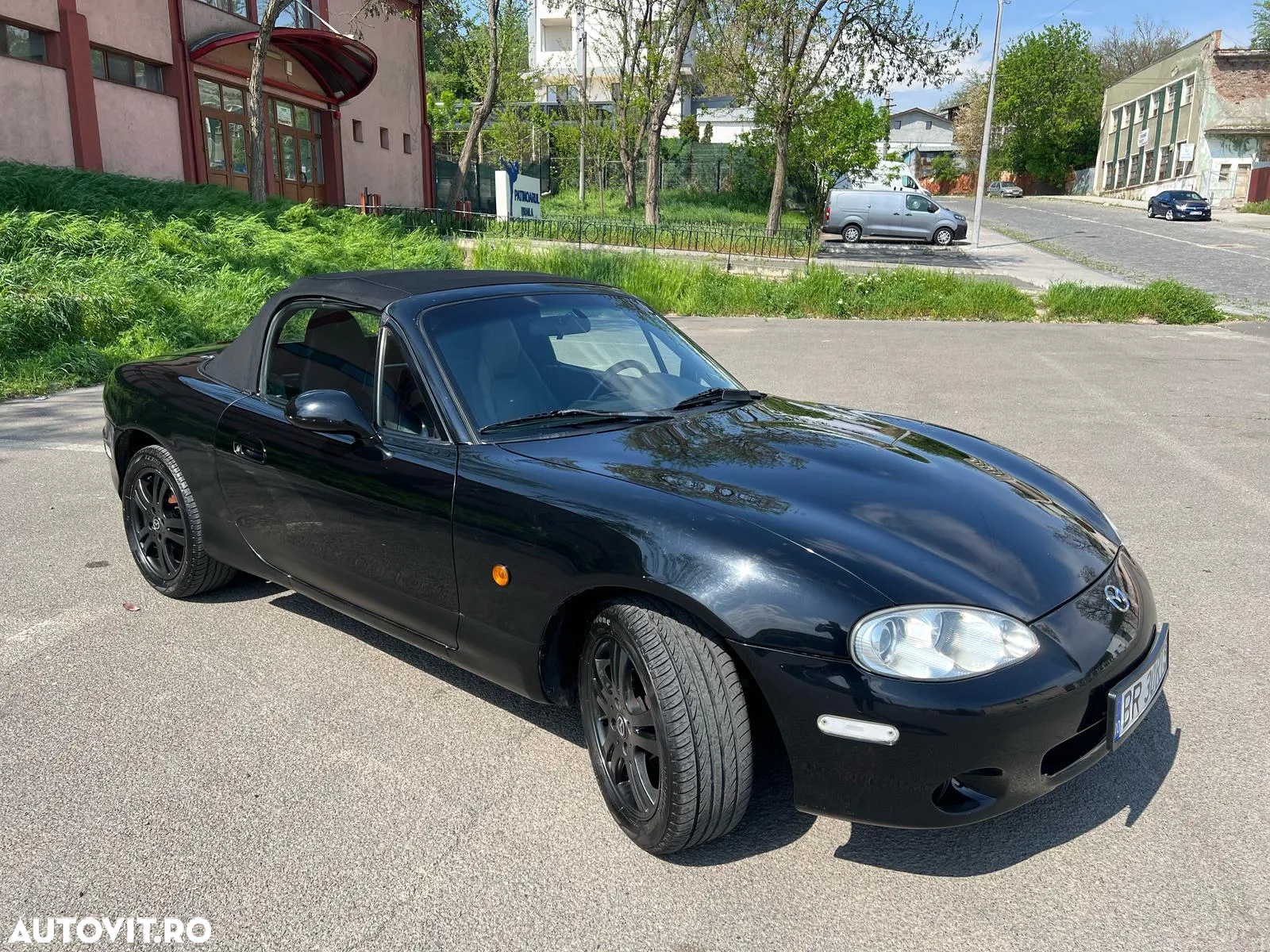 Mazda MX-5 1.6i - 11