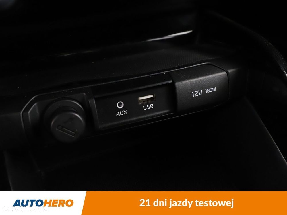 Kia Stonic - 24