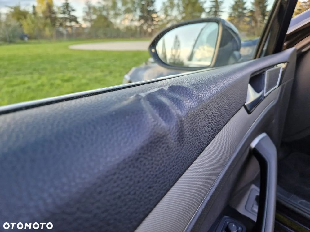 Volkswagen Passat - 15