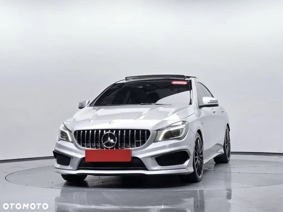 Mercedes-Benz CLA AMG 45 4Matic 7G-DCT - 2