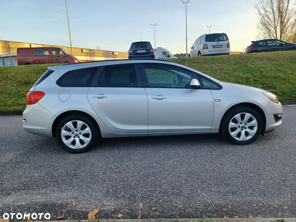 Opel Astra IV 1.6 CDTI Cosmo - 6