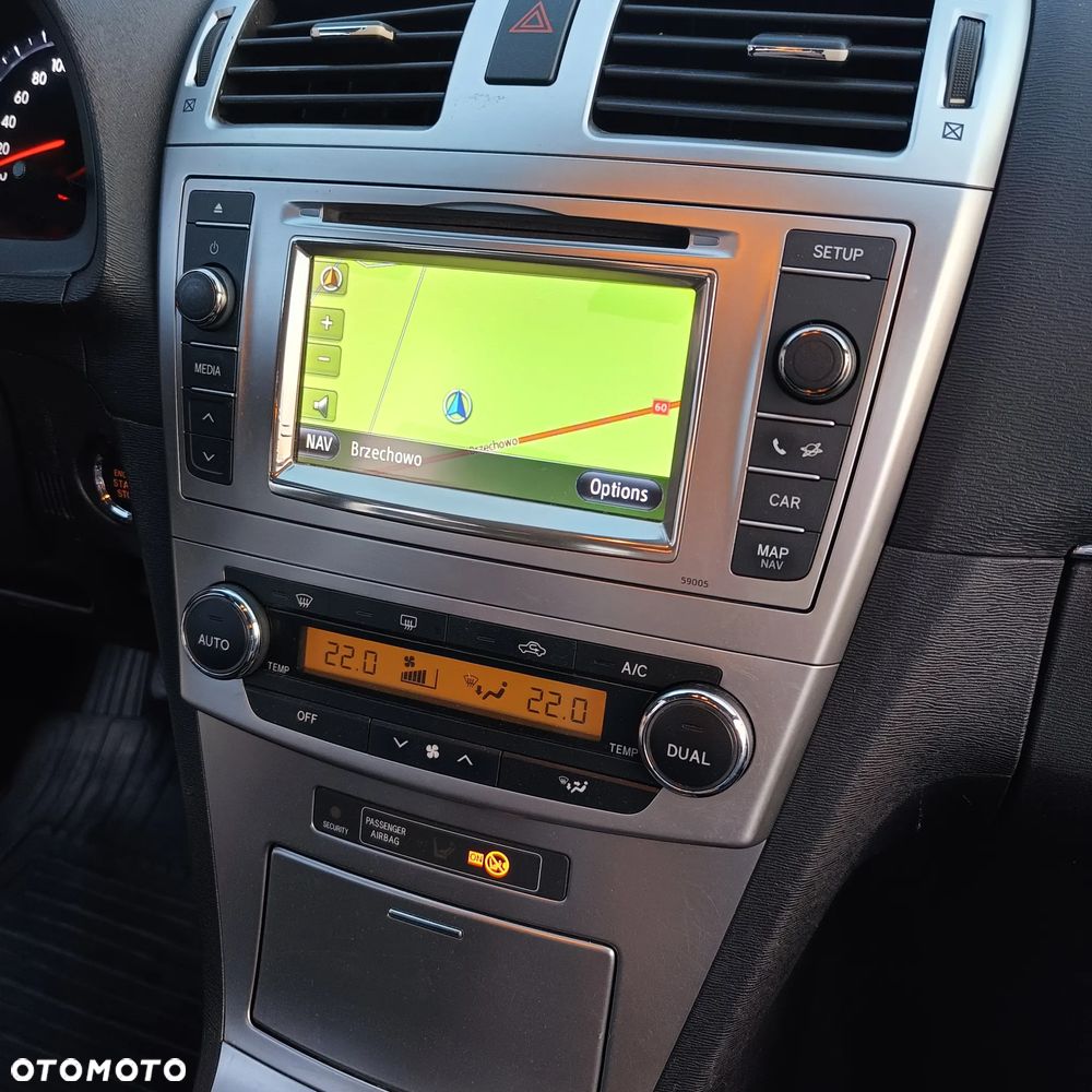 Toyota Avensis 2.0 D-4D - 25