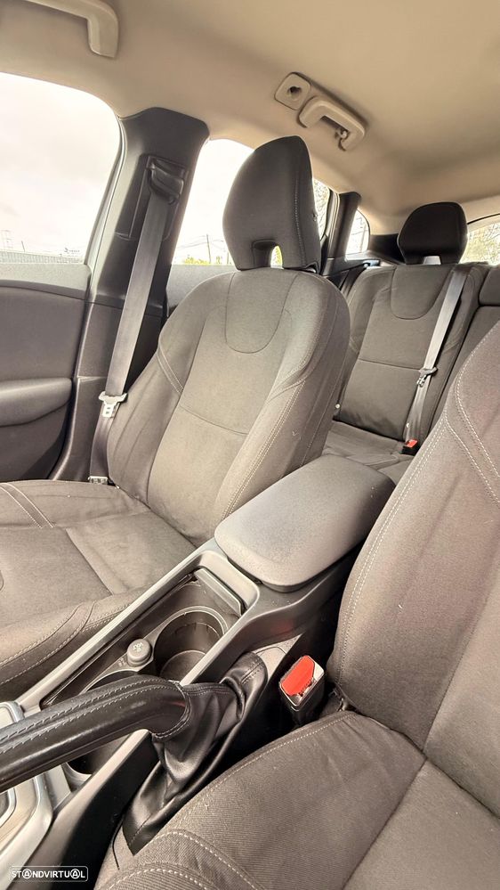 Volvo V40 1.6 D2 Eco Momentum - 7
