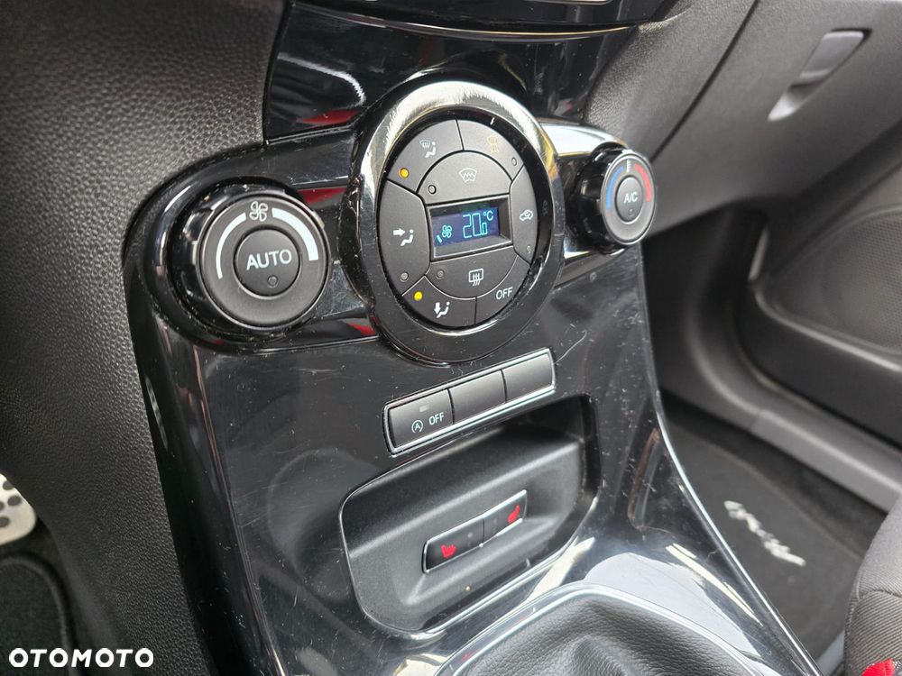 Ford Fiesta 1.0 EcoBoost STart-Stop ST-LINE - 27