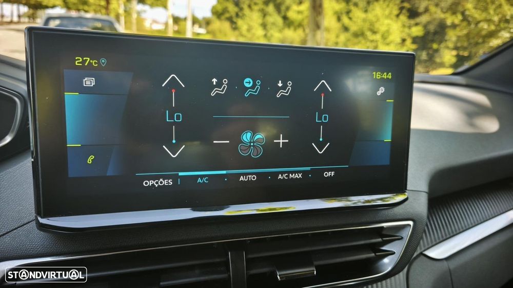 Peugeot 3008 1.6 Hybrid Allure Pack e-EAT8 - 42