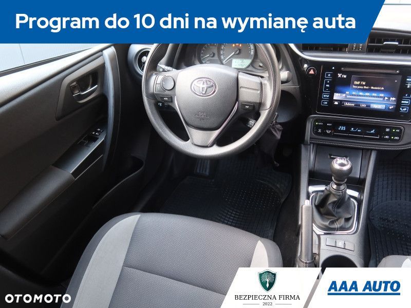 Toyota Auris - 9