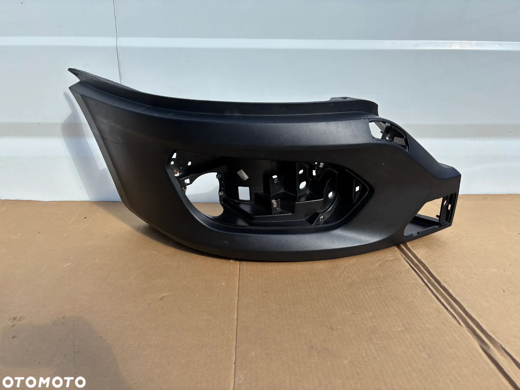 Oryginalny Zderzak Prawy Iveco Daily IV Lift 105802315894EZ Zderzak Przedni - 1