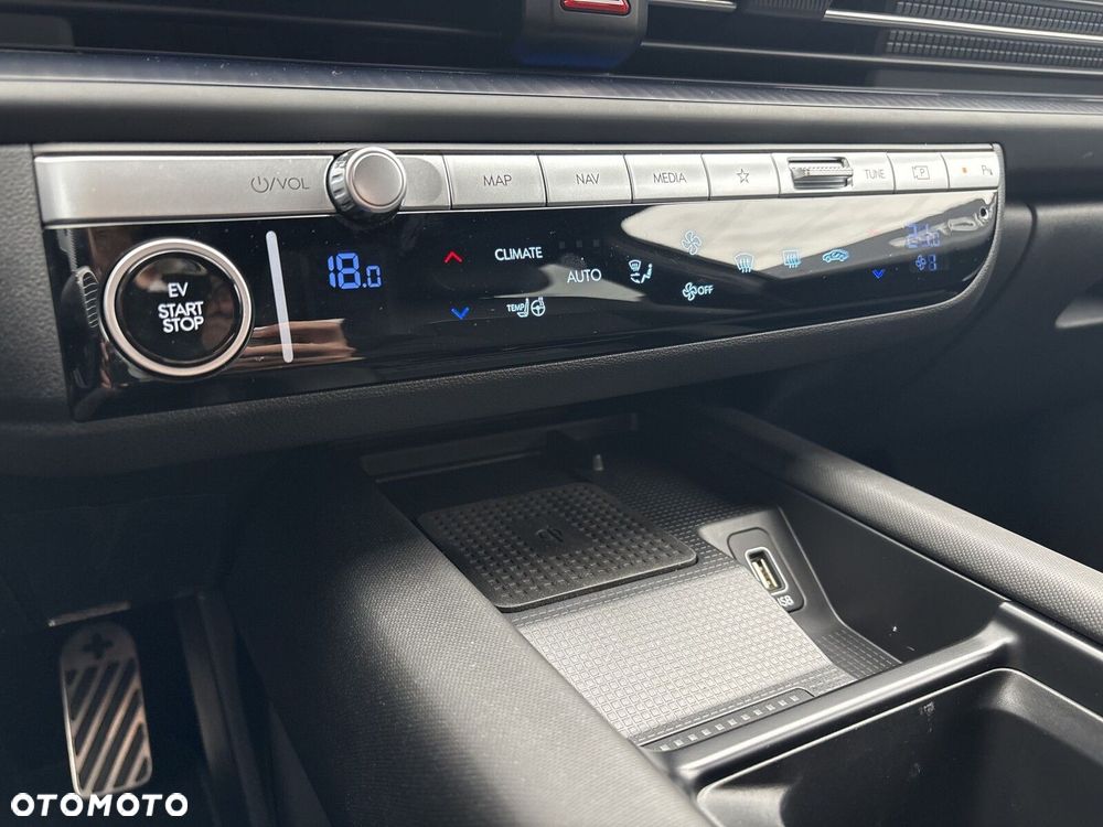 Hyundai IONIQ 6 77kWh Black Edition - 15