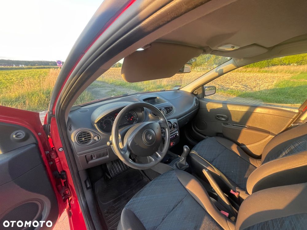 Renault Clio 1.2 16V Wind - 4