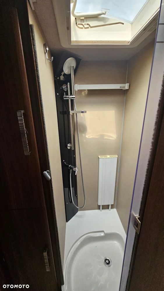 LE VOYAGEUR Mercedes Sprinter 519 - 24
