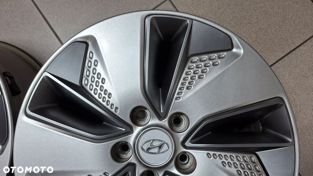 Felgi Aluminiowe 17 Hyundai Kona 5x114.3 ET 50 - 10