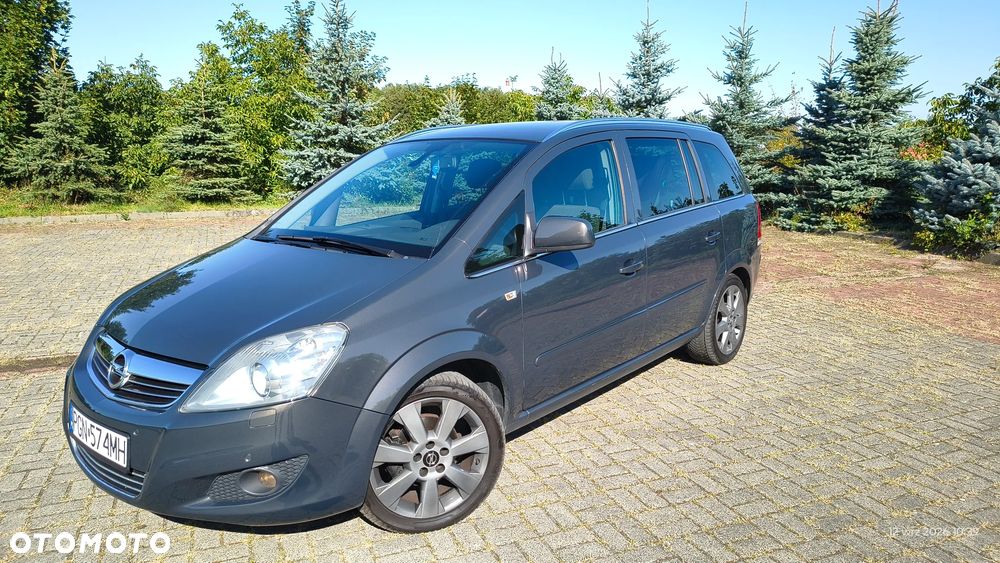 Opel Zafira - 1