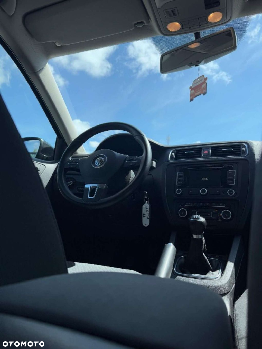 Volkswagen Jetta - 32