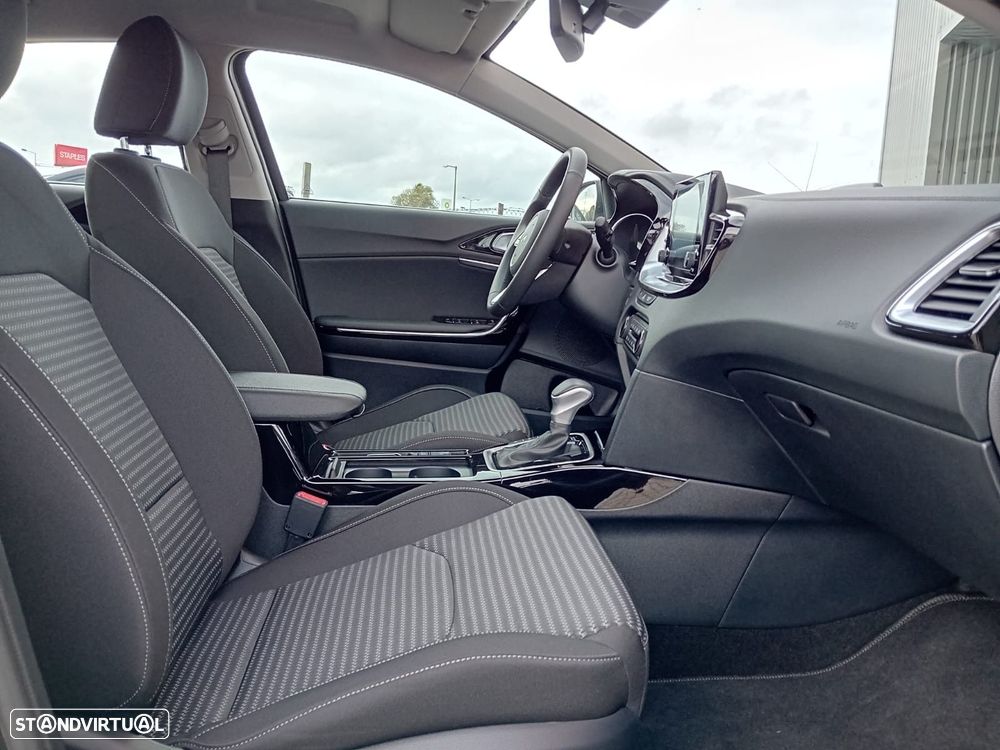 Kia XCeed - 13