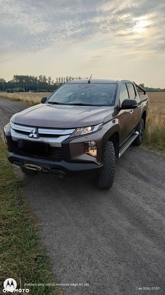 Mitsubishi L200 - 1