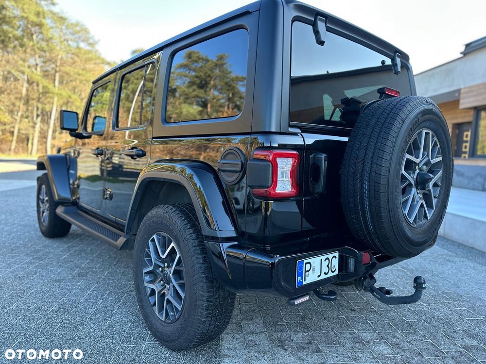 Jeep Wrangler - 16