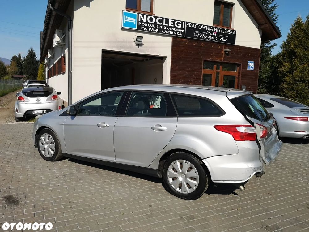 Ford Focus 1.6 TDCi DPF Ambiente - 10