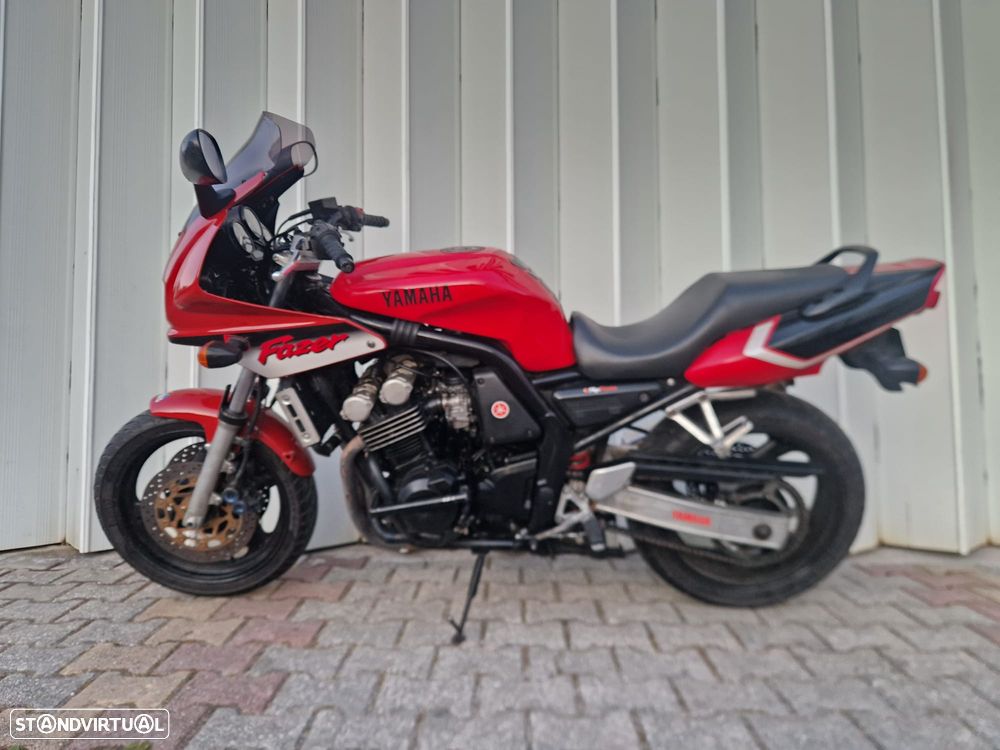 Yamaha Fazer 600  Possível Financiamento - 2