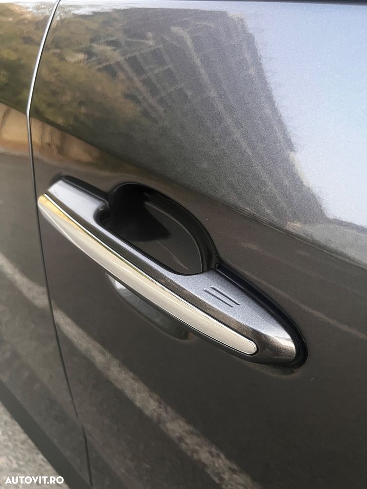 Toyota RAV4 2.5 Hybrid VVT-iE 4x4 Luxury - 17