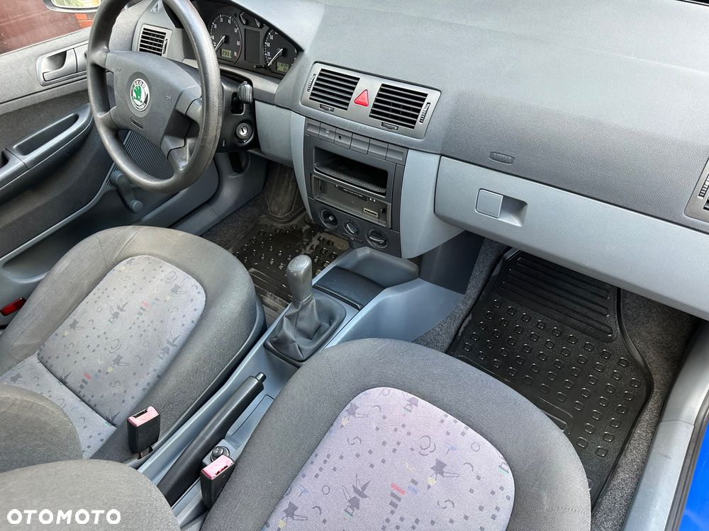 Skoda Fabia - 13