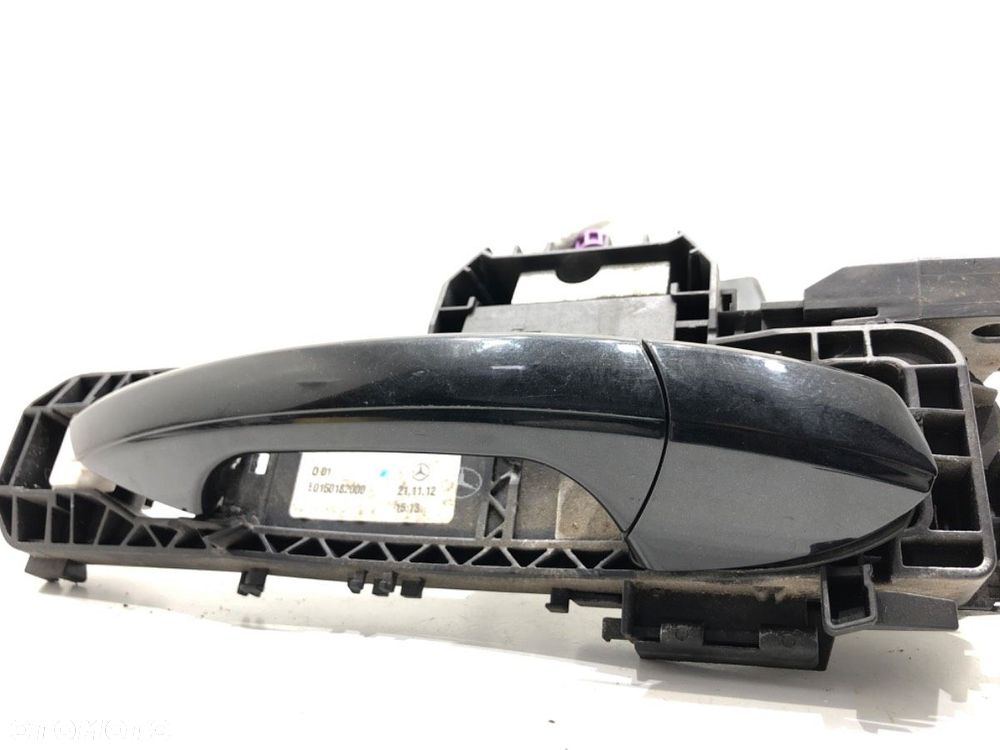 KLAMKA ZEWNĘTRZNA PRAWY PRZÓD  MERCEDES-BENZ KLASA A (W176) 2012 - 2018 A 180 (176.042) 90 kW [122 - 2