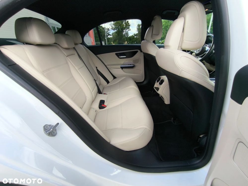 Mercedes-Benz Klasa C 200 d mHEV Avantgarde - 19