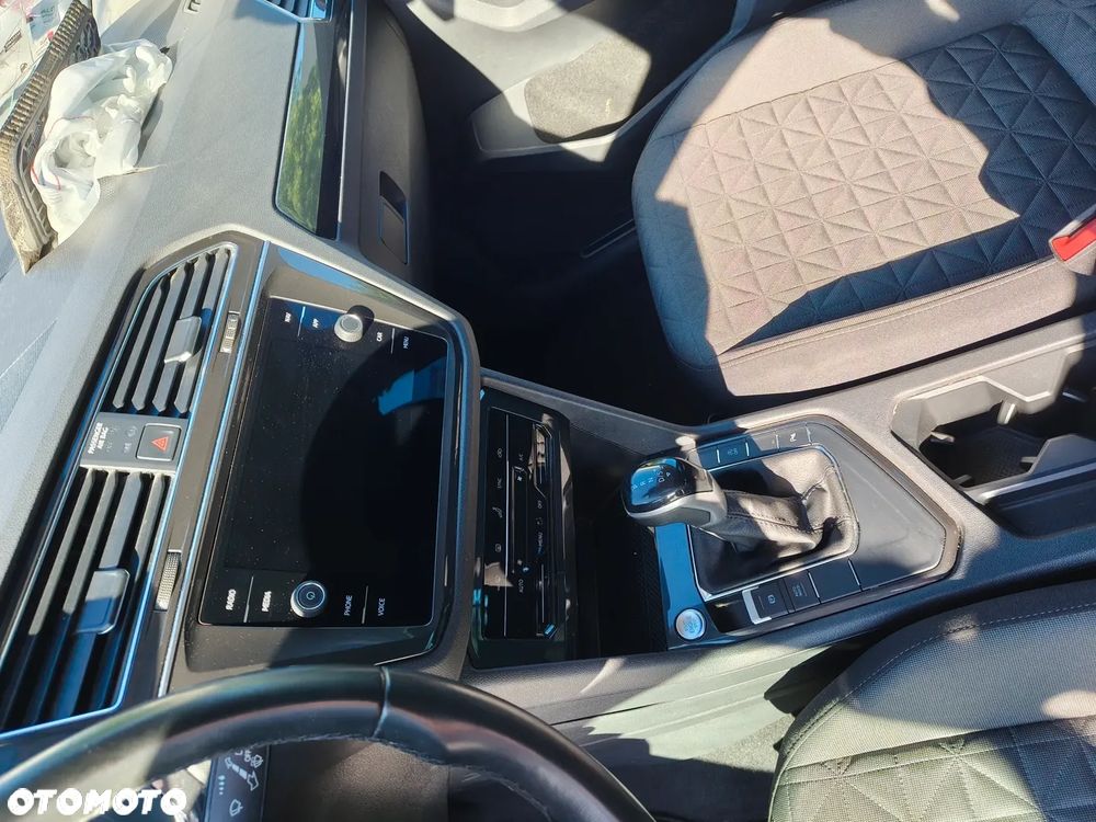 Volkswagen Tiguan 2.0 TDI SCR DSG ACTIVE - 24