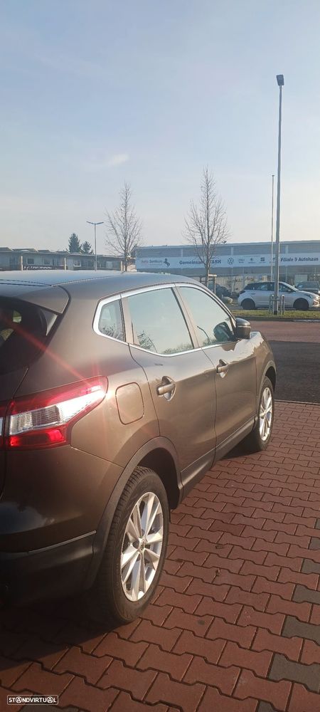 Nissan Qashqai - 10