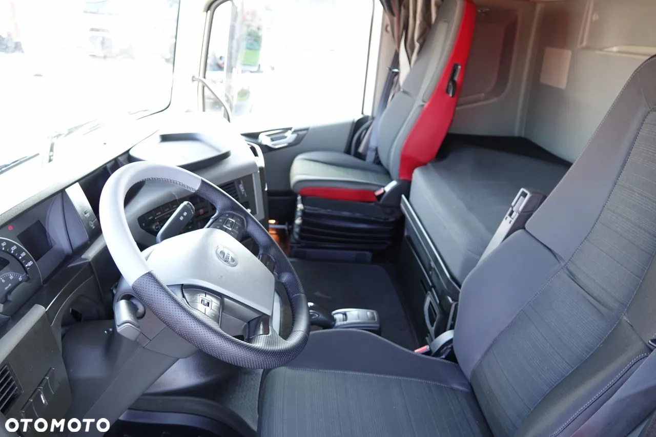 Volvo FH 500 / 6X4 / HYDRAULIKA / RETARDER / KLIMA POSTOJOWA / PO KONTRAKCIE SERWISOWYM / SPROWADZONY - 25