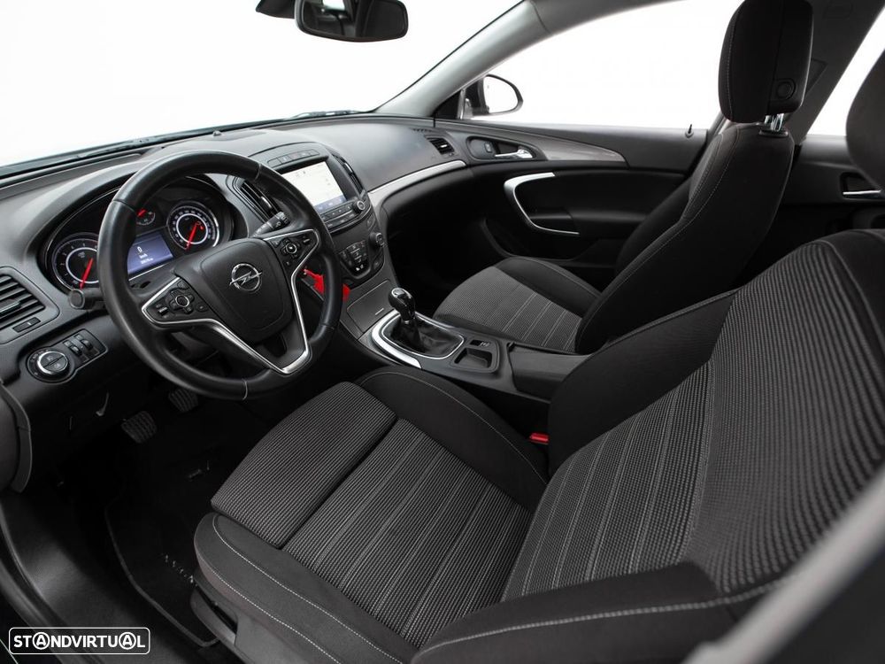 Opel Insignia Sports Tourer - 7