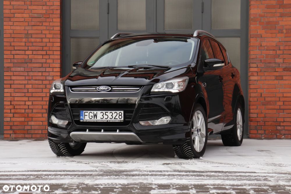 Ford Kuga 2.0 TDCi 2x4 Titanium - 2