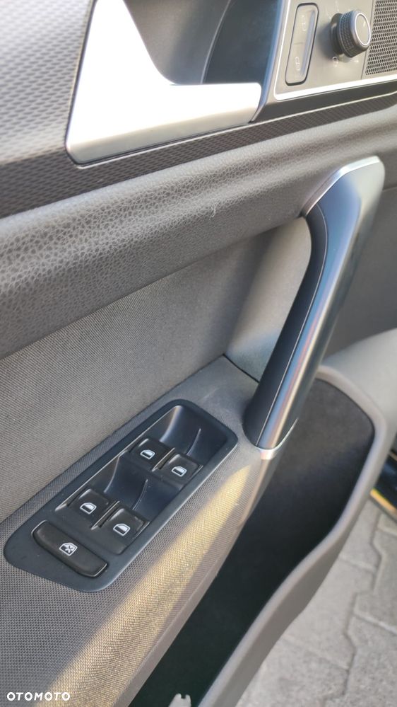 Volkswagen Golf Sportsvan 2.0 TDI BlueMotion Technology Lounge - 8