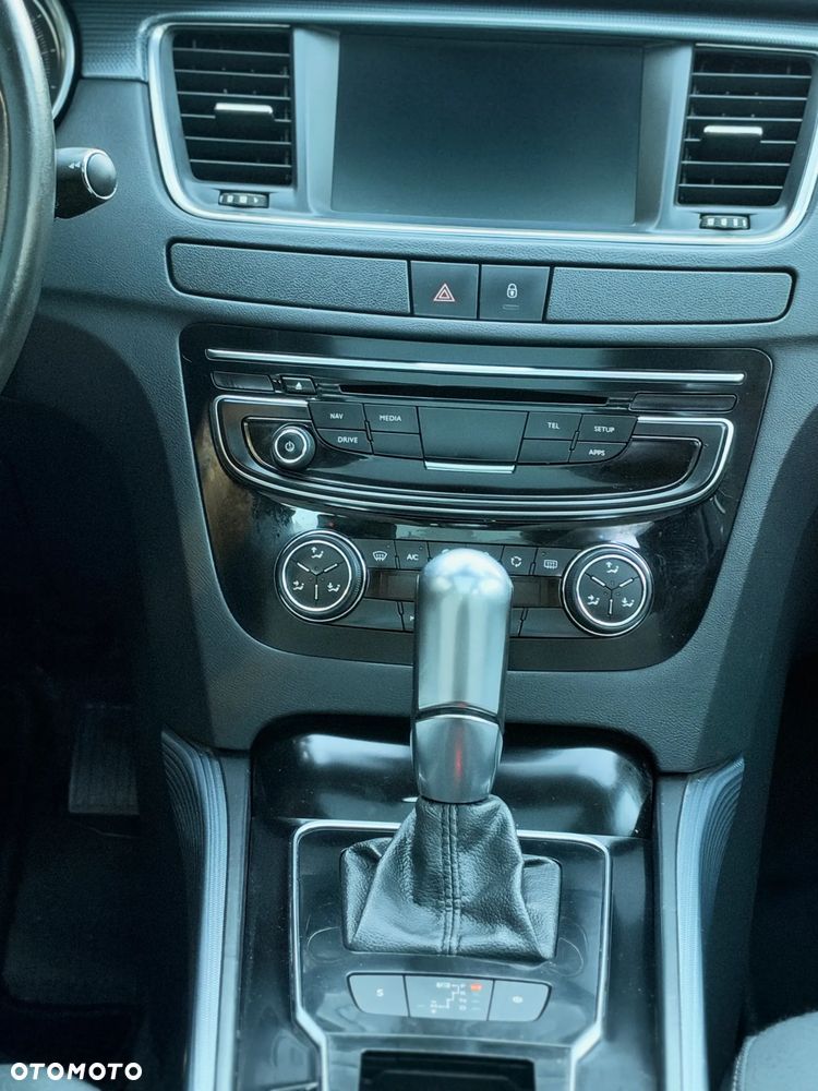 Peugeot 508 1.6 e-THP Allure S&S - 29