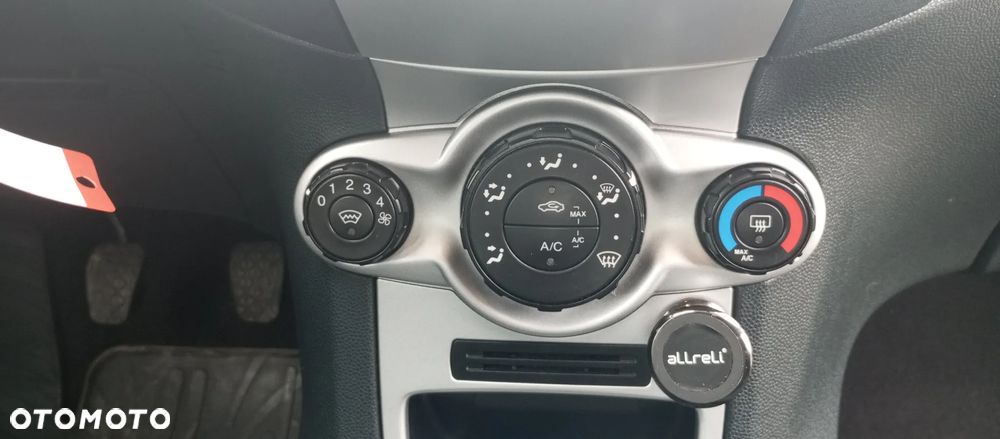 Ford Fiesta 1.25 Champions Edition - 10