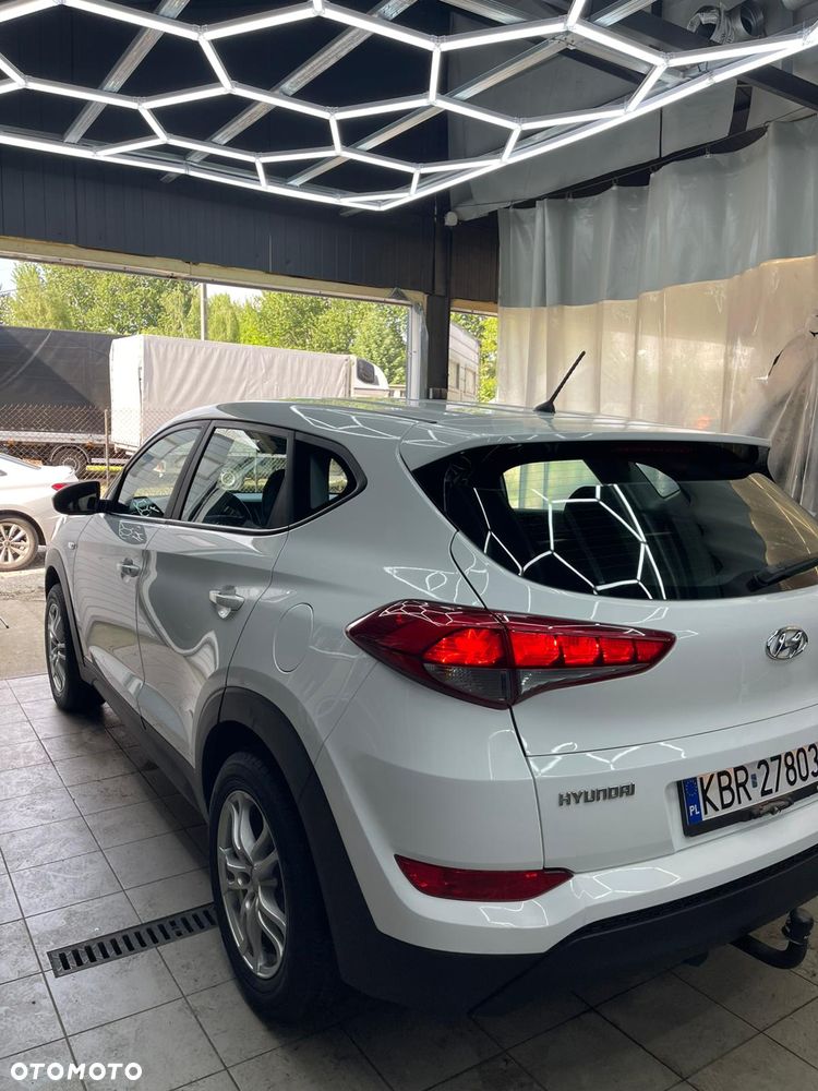 Hyundai Tucson blue 1.6 GDi 2WD Navi - 9