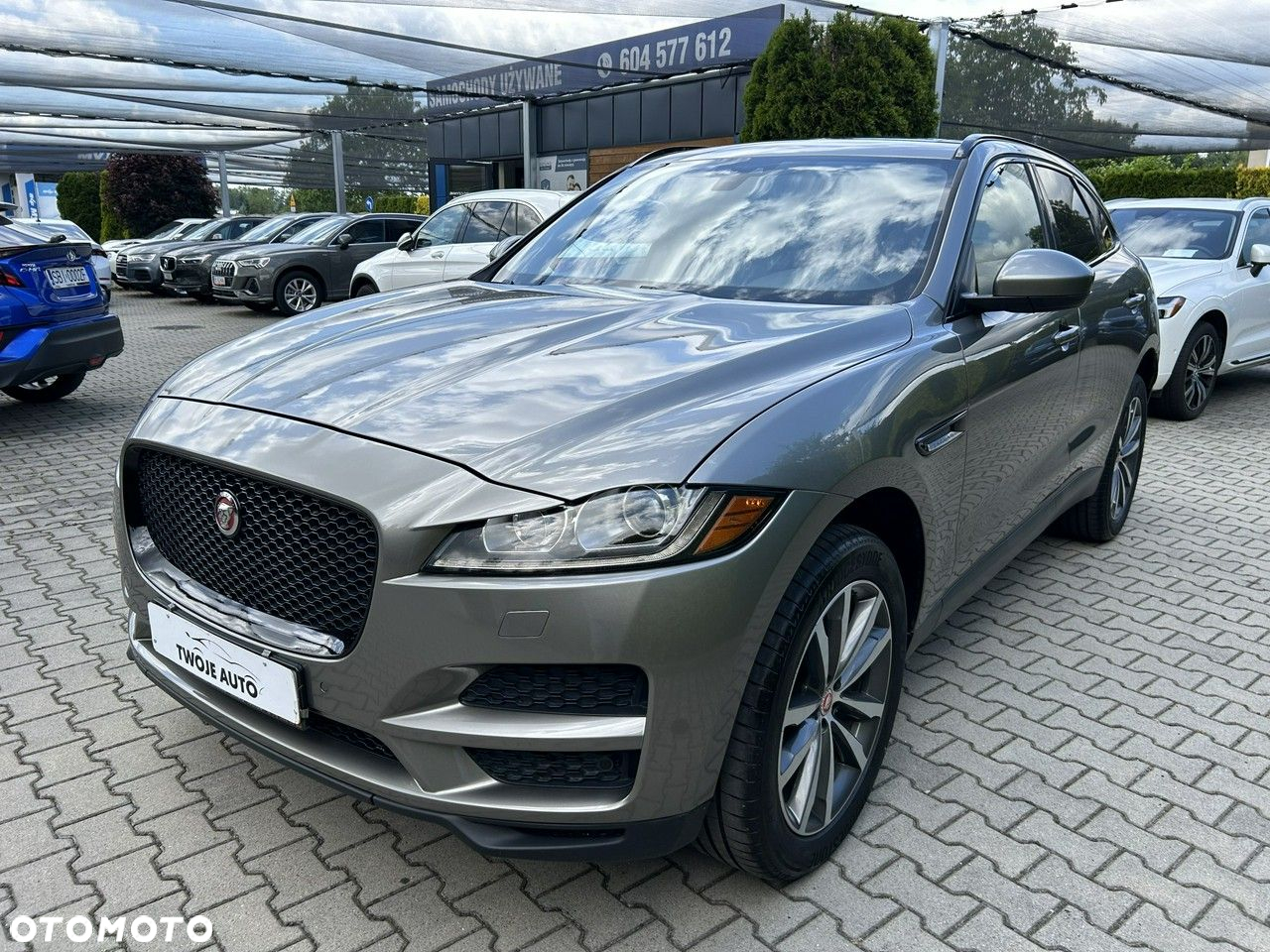 Jaguar F-Pace 2.0 i4P AWD Prestige - 2