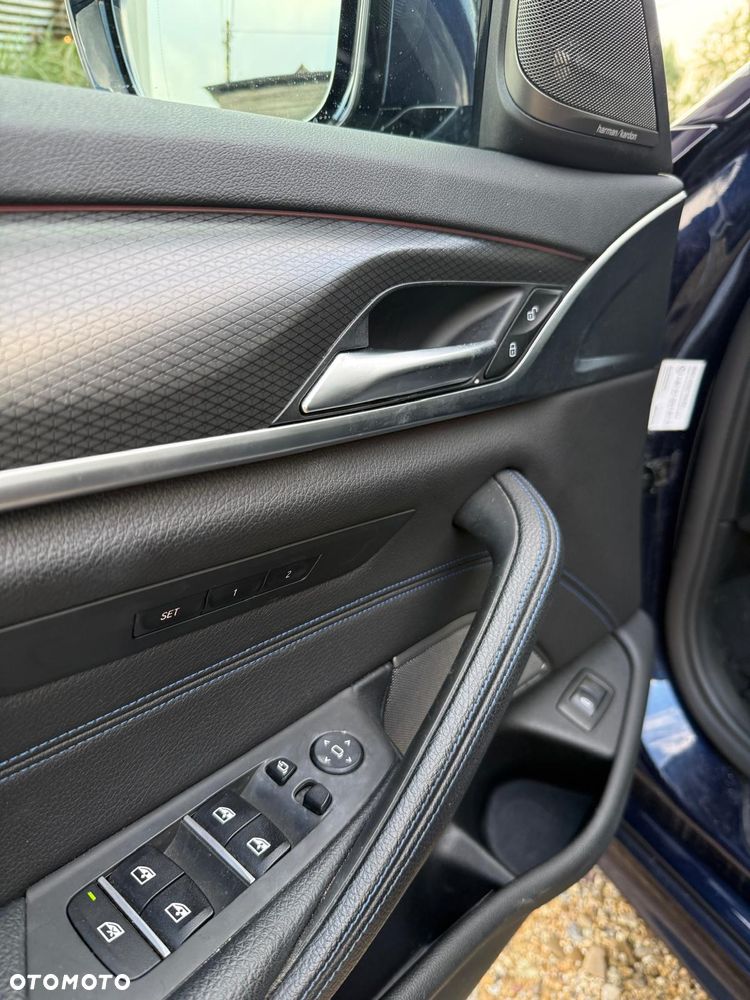 BMW Seria 5 530i xDrive M Sport sport - 24