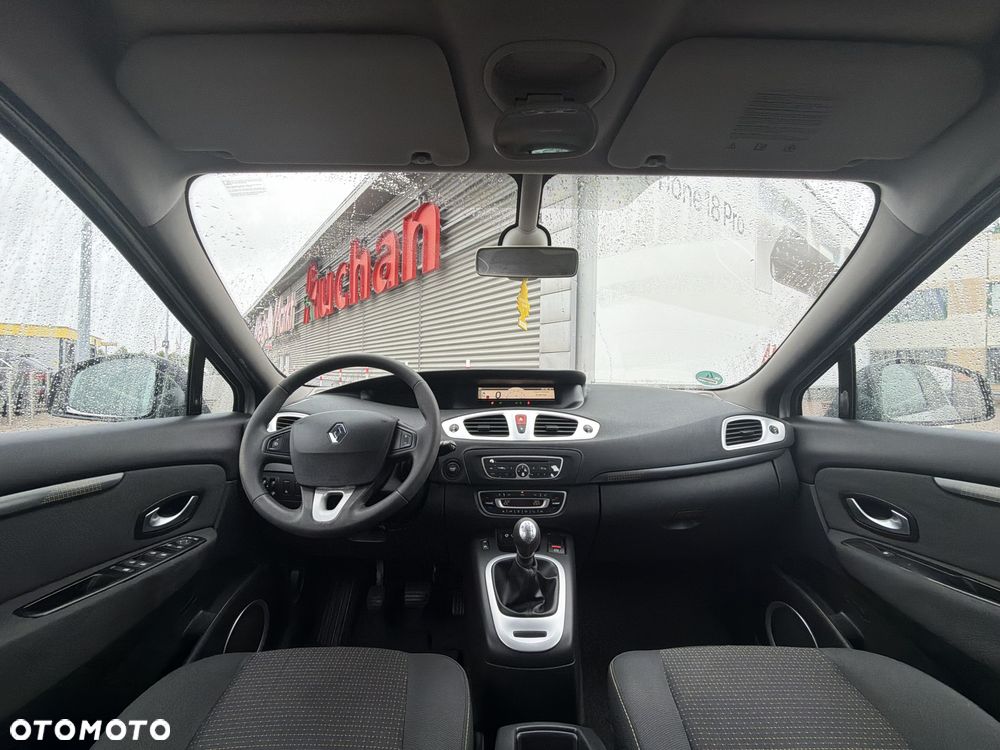Renault Scenic - 8