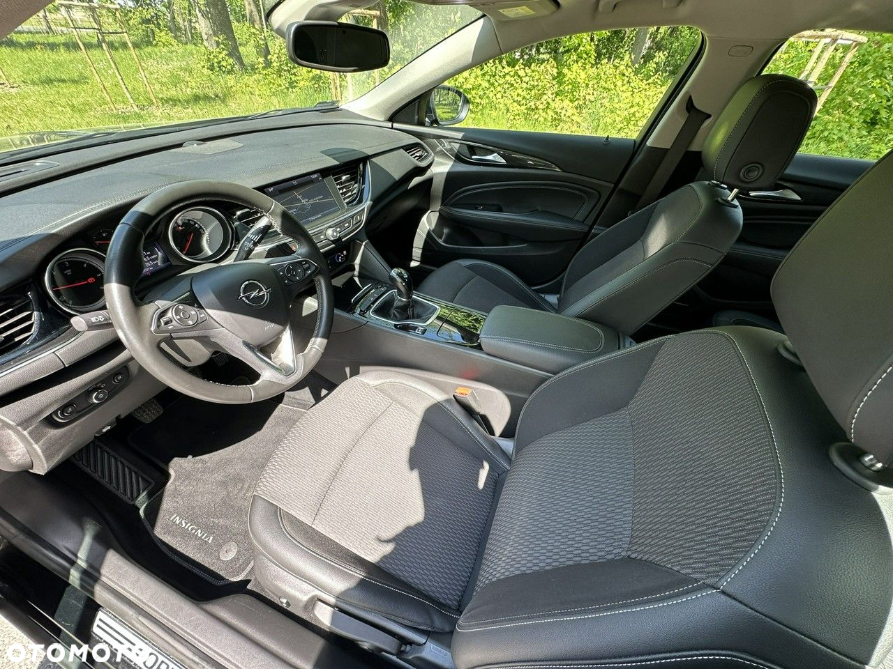Opel Insignia - 22