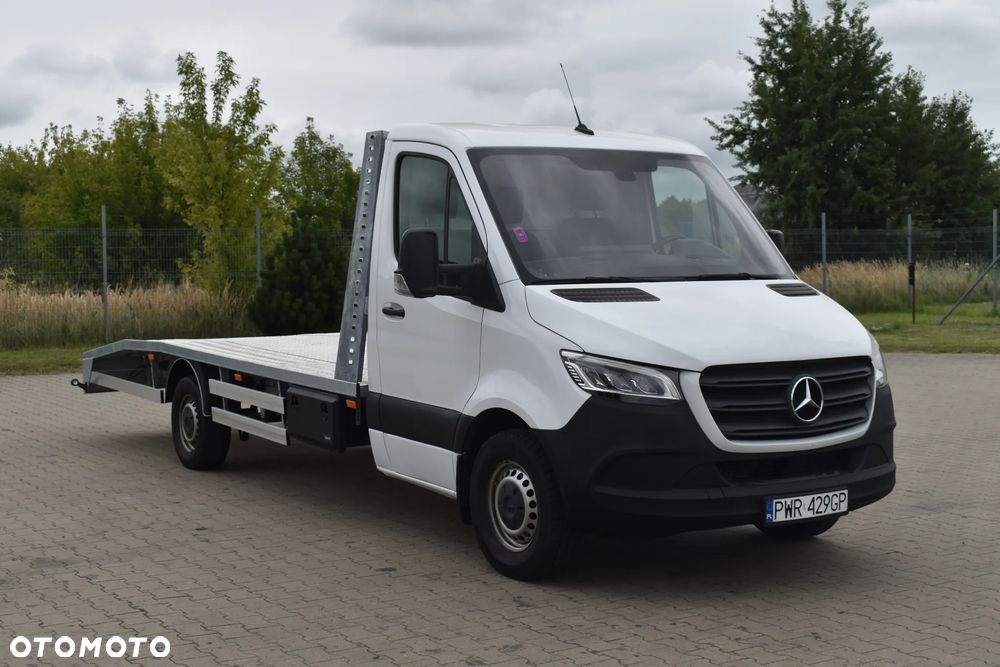 Mercedes-Benz Sprinter - 9