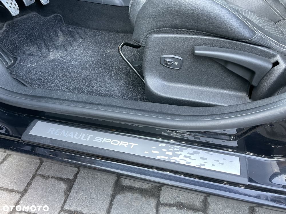 Renault Megane TCe 180 GT - 8