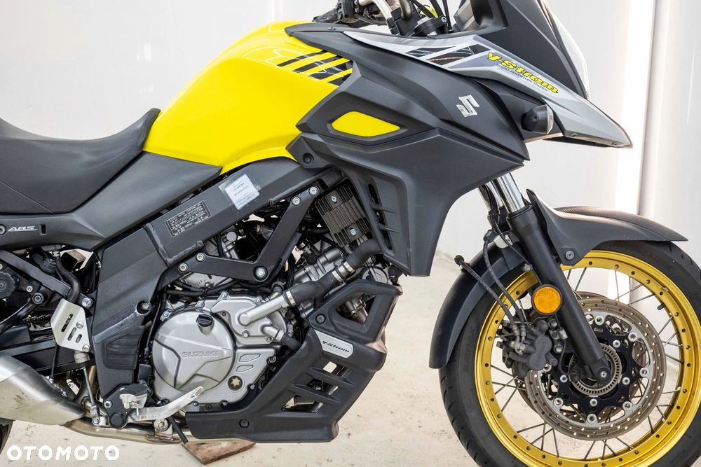 Suzuki V-STROM - 13