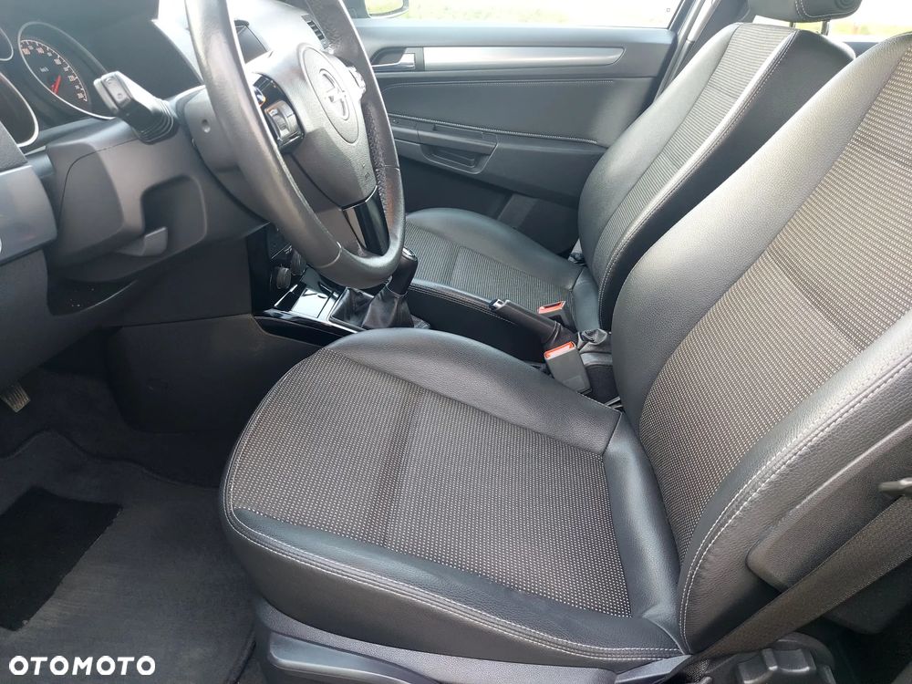 Opel Astra 1.8 Edition - 26