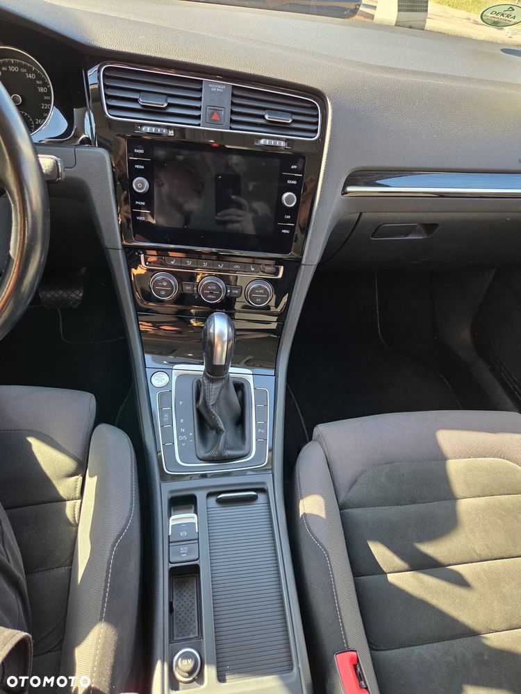 Volkswagen Golf 1.5 TSI BMT Evo Highline DSG - 3
