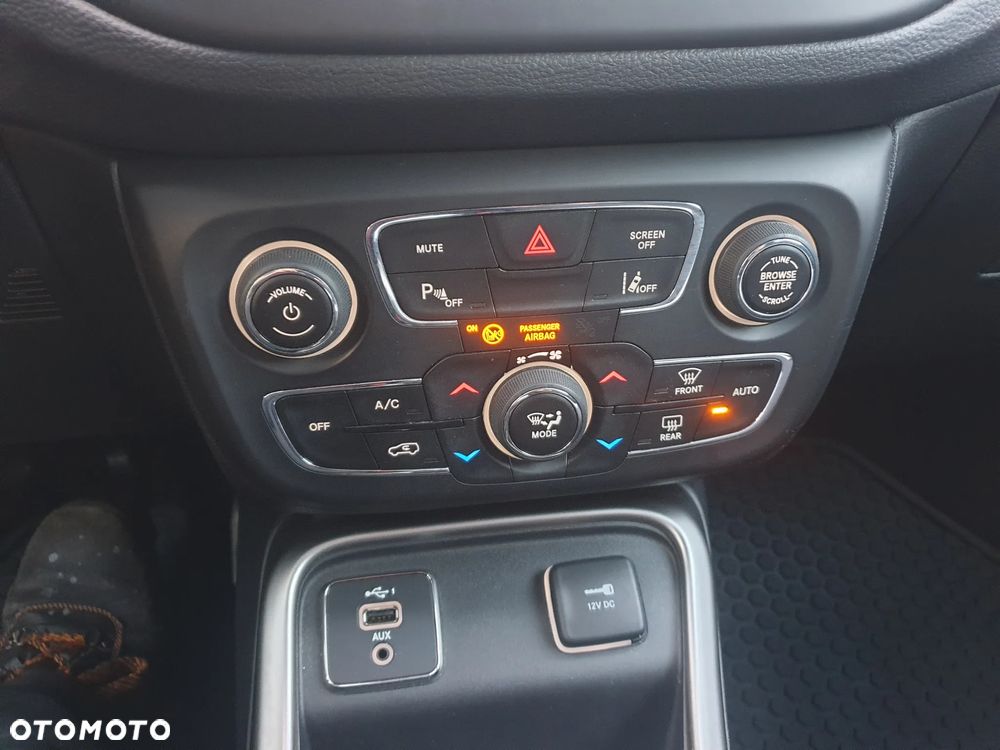 Jeep Compass - 21