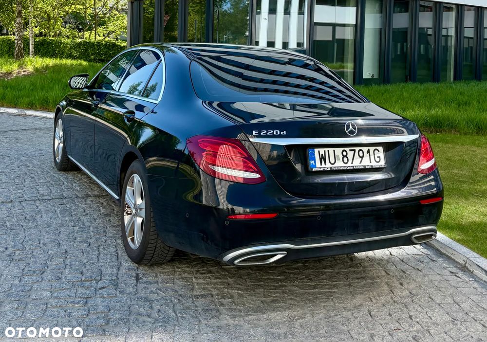 Mercedes-Benz Klasa E 220 d 9G-TRONIC - 3