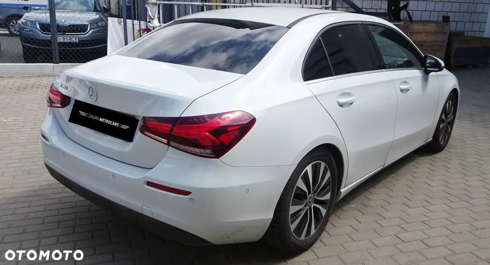 Mercedes-Benz Klasa A 180 7G-DCT - 5