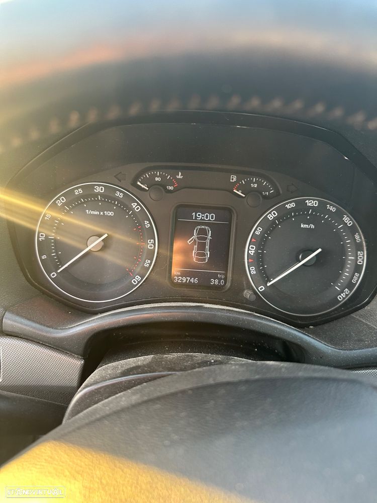 Skoda Octavia 2.0 TDI Elegance - 4